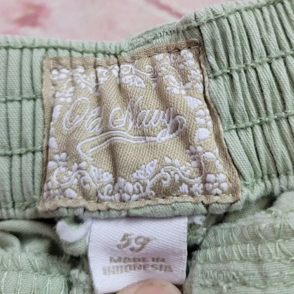 Old Navy sage capri 5